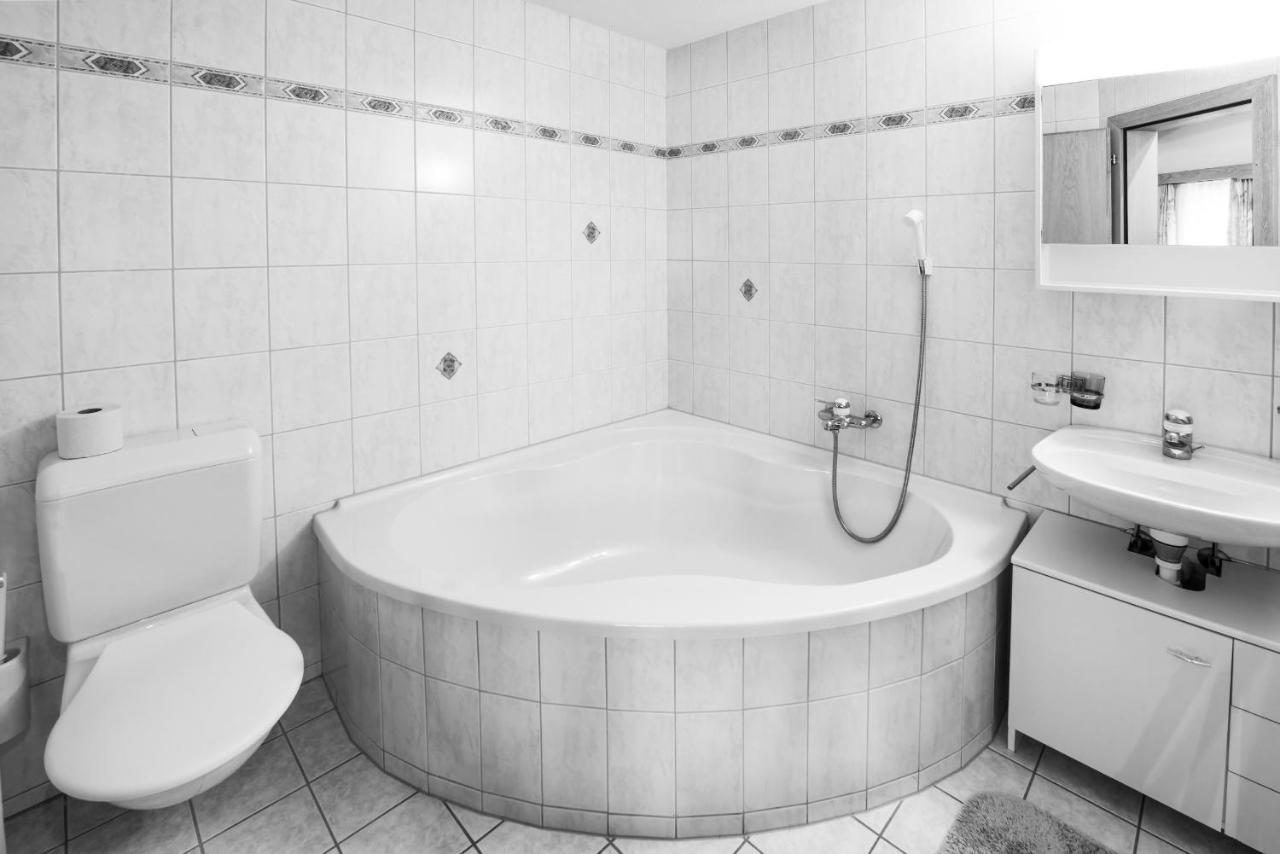 Haus Evita Saas-Grund Exteriér fotografie